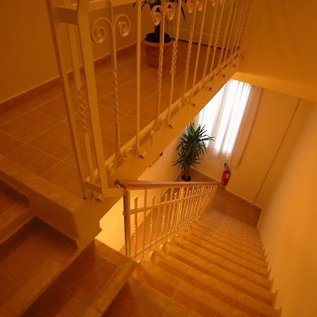 Guest House Roma Prato (Prato) Ngoại thất bức ảnh