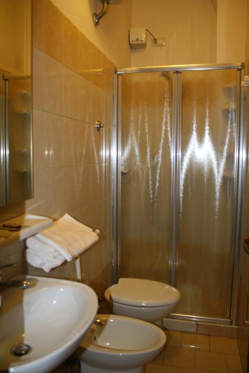 Guest House Roma Prato (Prato) Phòng bức ảnh