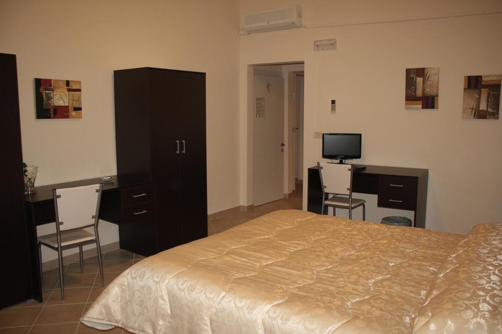 Guest House Roma Prato (Prato) Phòng bức ảnh